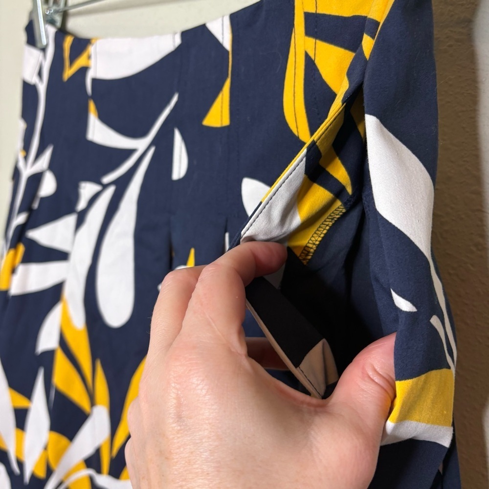 Boden Theodora Navy and Yellow Leaf Print A-Line Midi Skirt Size 8 - Picture 3 of 5